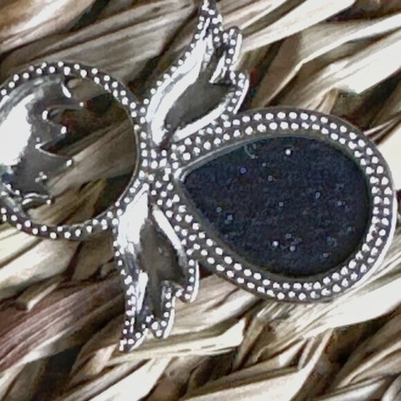 Blue Sandstone silver Angel pendant necklace/ healing crystal for Scorpio - Picture 2 of 7